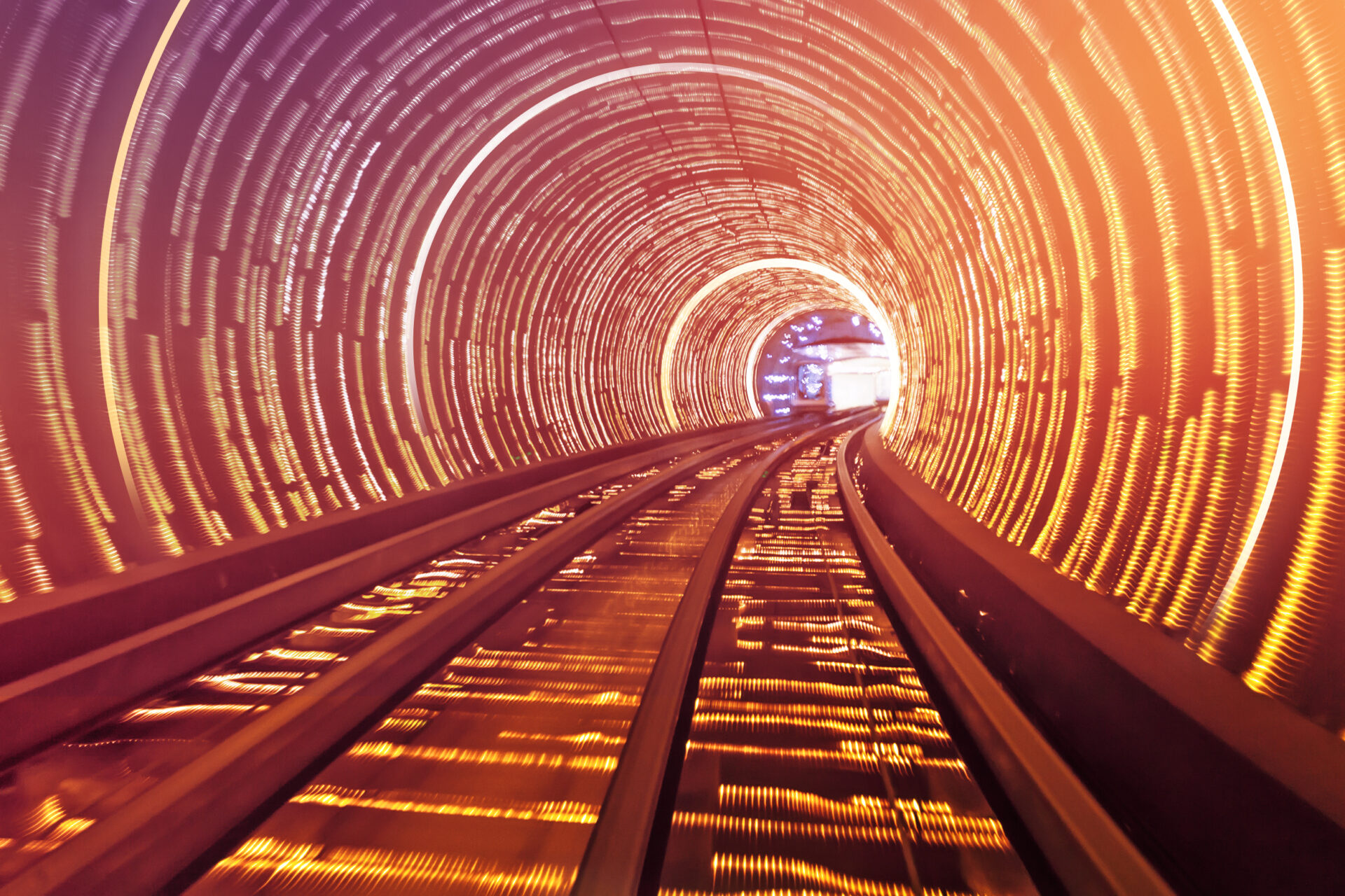 Alstom Drives Operational Excellence with Predictive Maintenance on Cloud 